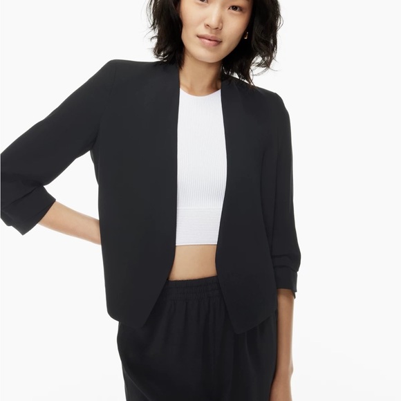Aritzia Jackets & Blazers - Babaton Power Blazer cropped